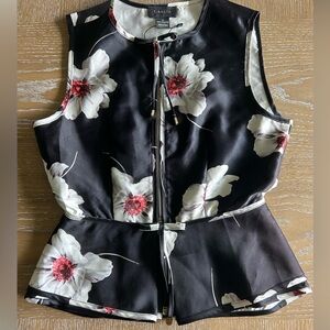 Gracia Floral Peplum Sleeveless Top Size M